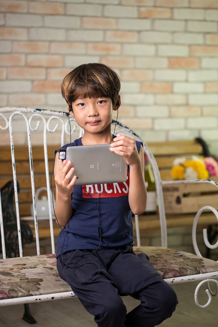 korean, child, device, tablet, headphones, earbuds, earphone HD wallpaper