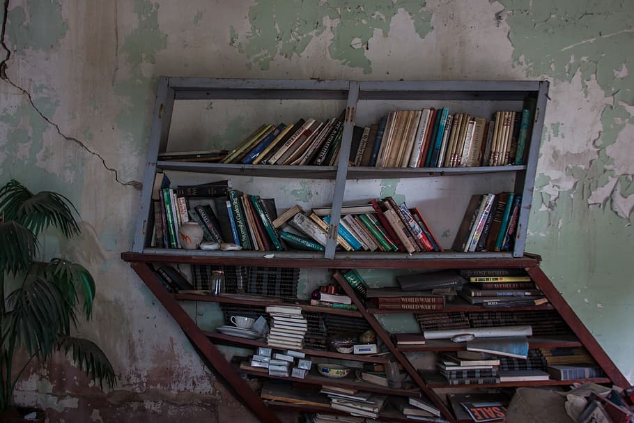 bookcase, book shelf, old, leaning, publication, large group of objects HD wallpaper