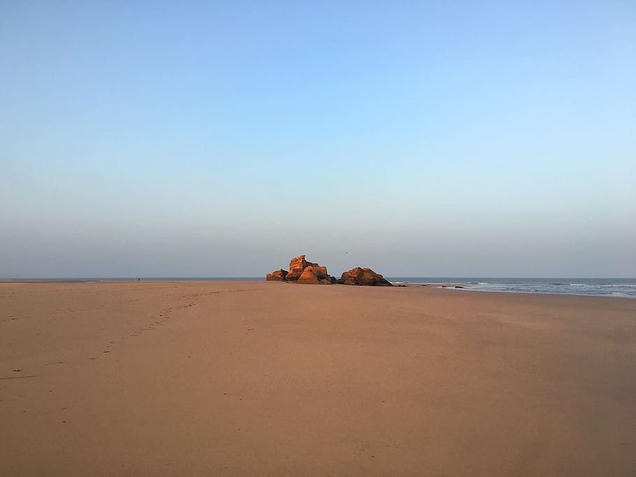 beach, sand, ruin, castle, tower, light, color, morocco, essaouira HD wallpaper