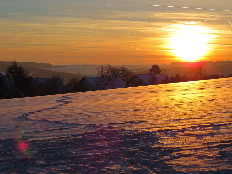 trace, snow, snow lane, sunset, sky, clouds, golden, sparkle HD wallpaper