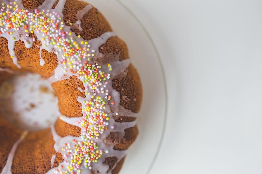 bundt cake, easter, glace icing, colorful, decoration, food HD wallpaper