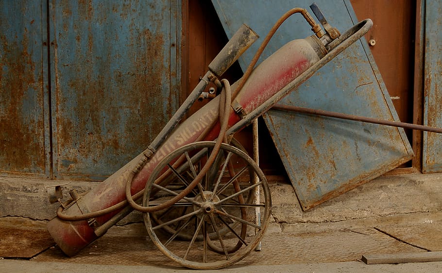 Fire Apparatus, Old, Rust, hasičák, rusty, damaged, texture HD wallpaper