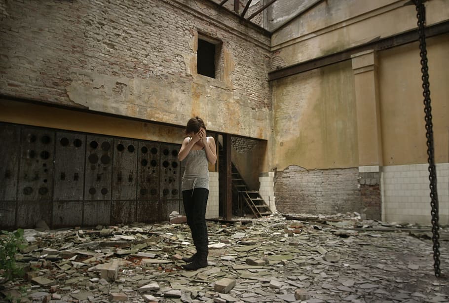 person, woman, dirty, building, abandoned, alone, girl, wear HD wallpaper