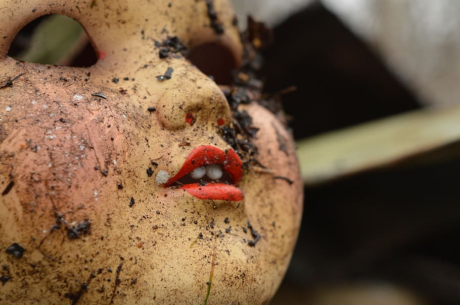 girl mask with red lips, doll, dirt, old, antique, food, close-up HD wallpaper