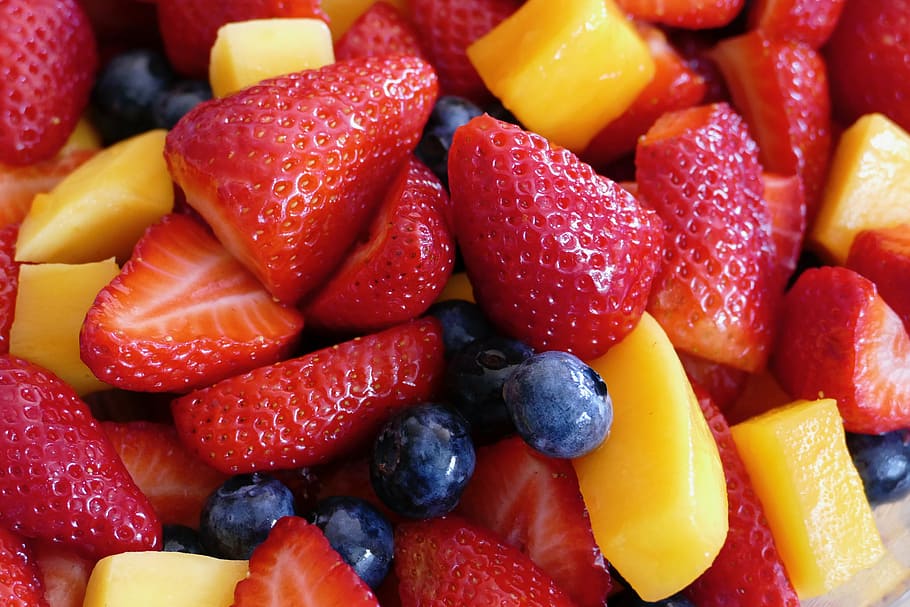 strawberry fruit, fruit salad, colour, colour splash, food, healthy, HD wallpaper
