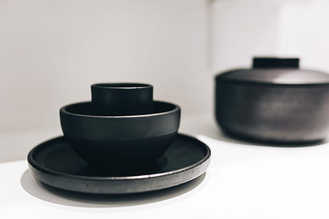 Collection of ceramic pottery, dishes, dishware, kitchenware HD wallpaper
