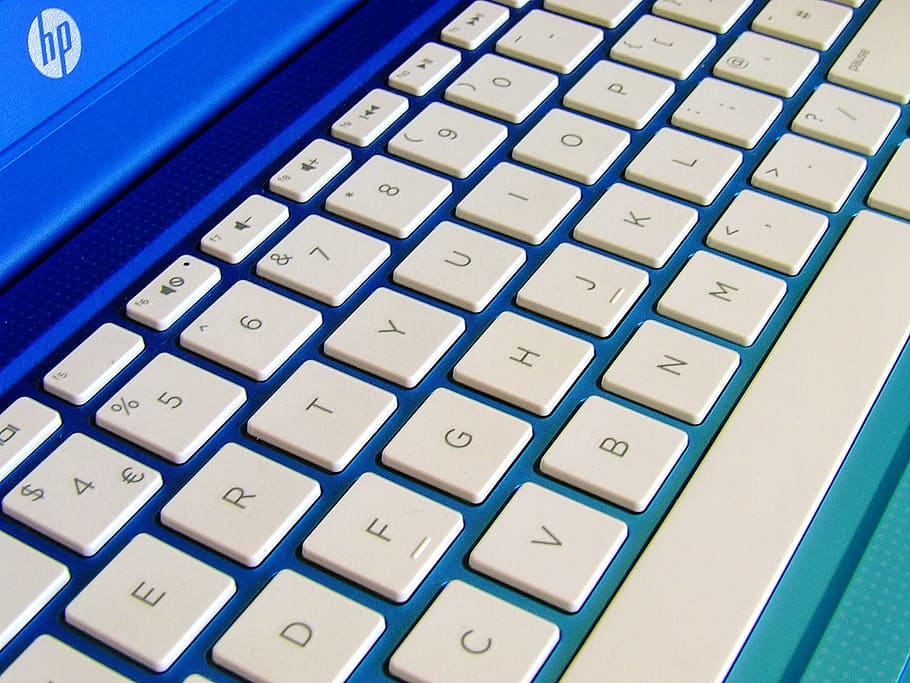 blue and white HP laptop, windows 10 laptop, blue laptop, white keyboard HD wallpaper