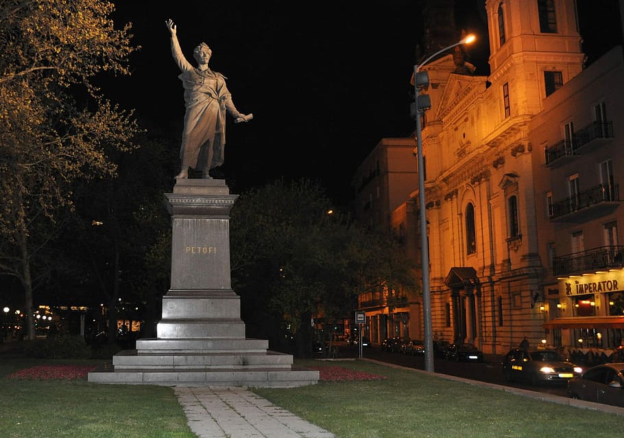 Hungary, Sándor Petőfi, Budapest, statue, architecture, night, HD wallpaper