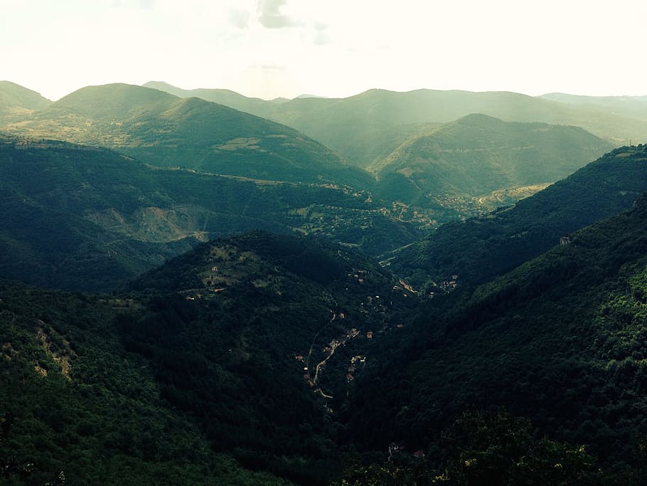 aerial photography green mountains during daytime, aerial view photography of mountains at daytime HD wallpaper