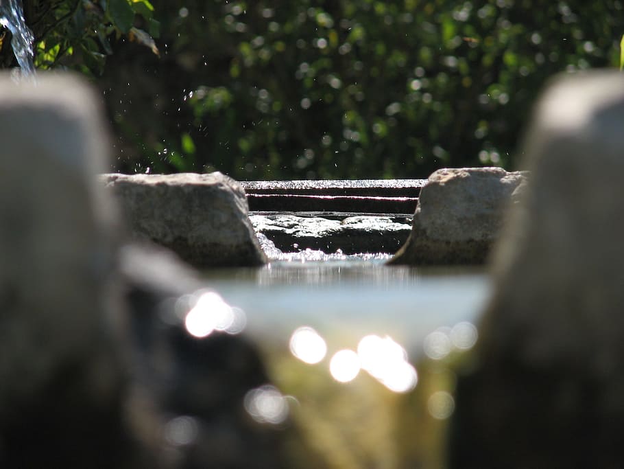 fountain, water, basin, selective focus, day, nature, sunlight HD wallpaper