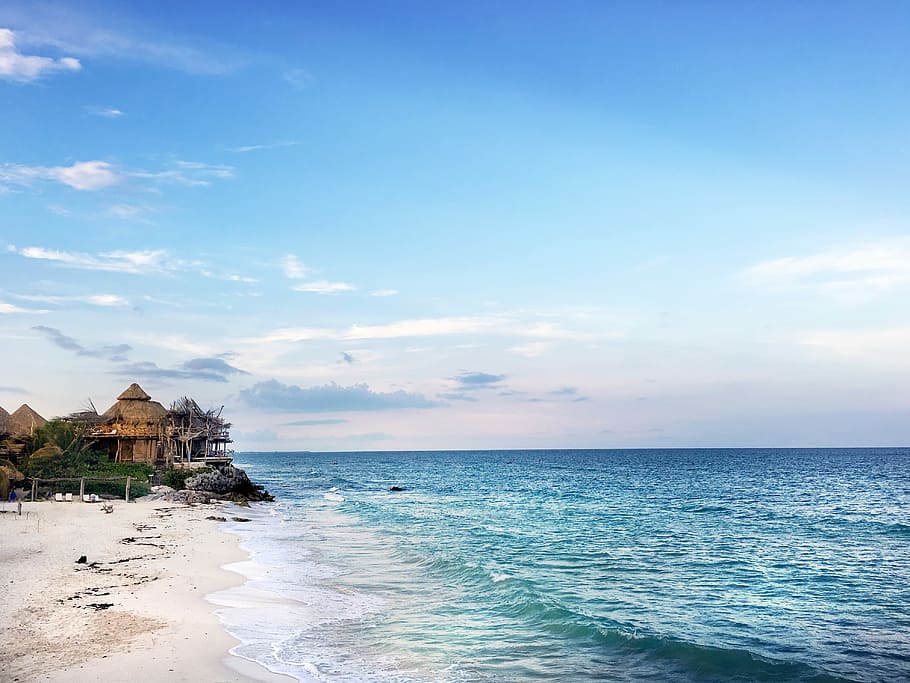 huts near beach, landscape photo of beach, coast, scenic, ocean HD wallpaper