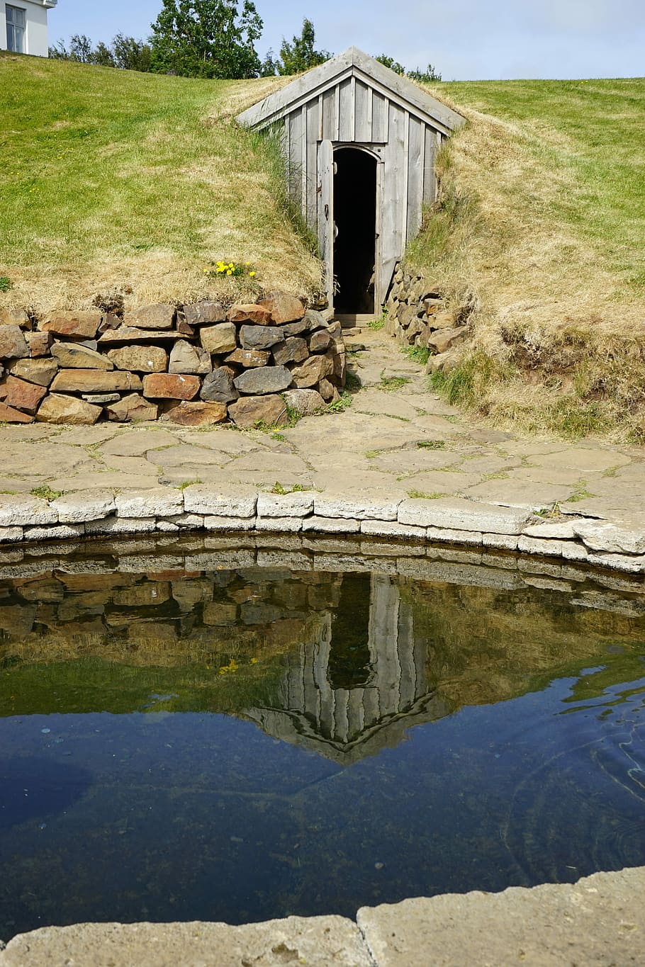 Iceland, Mirroring, Reflection, reykhold, building, building exterior HD wallpaper