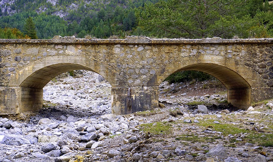 bridge over dry river, old bridge, dry torrent, stones, river bed, HD wallpaper