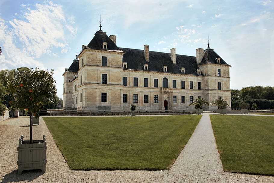 ancy the franc, castle, burgundy, yonne, heritage, architecture