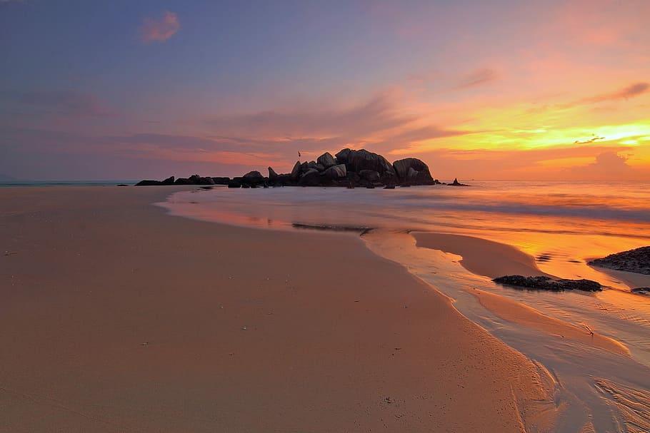 Sunset over the sandy beach, coastline, dusk, photo, landscape, HD wallpaper