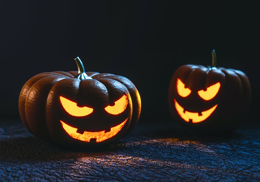 two Jack-o'-lanterns, halloween, pumpkin, carving, face, creepy, HD wallpaper