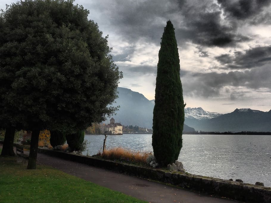 Lake Geneva, Montreux, Mood, Cloudy, cloudiness, cypress, chillon castle, HD wallpaper