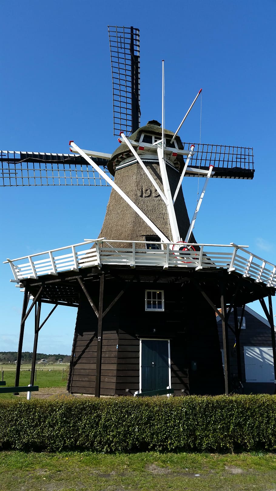 windmill, holland, dutch windmill, renewable energy, alternative energy HD wallpaper