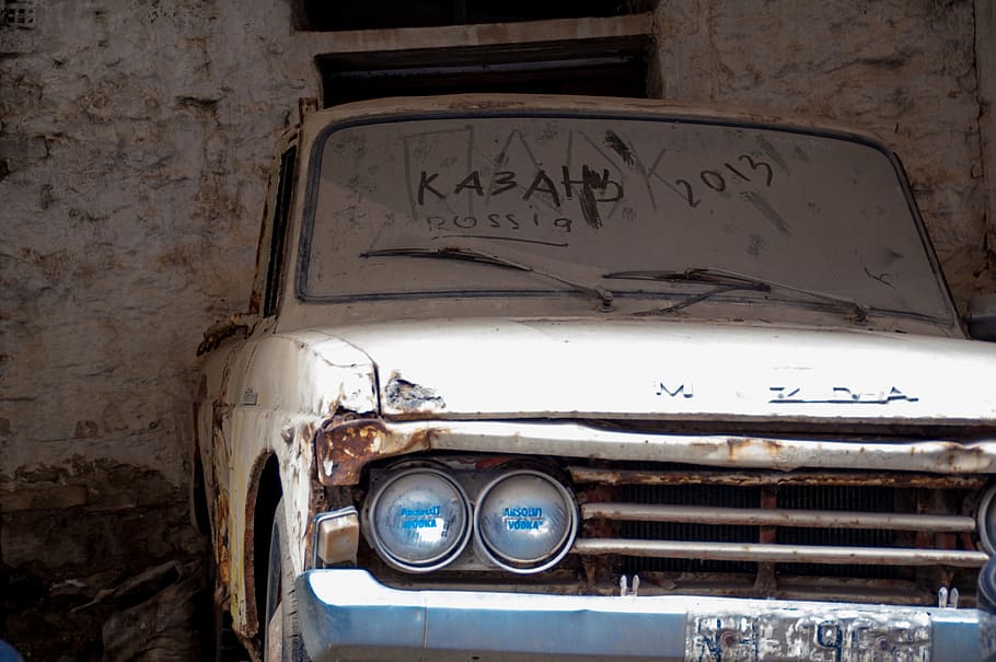 mazda, auto, oldtimer, scrap, mode of transportation, abandoned HD wallpaper