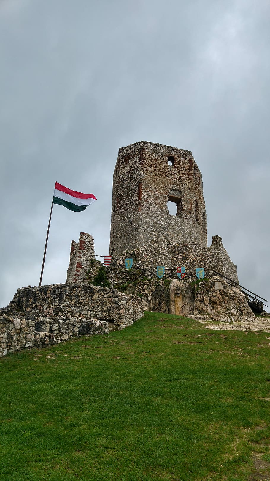 Tower, Hungary, Mountain, history, flag, ancient, no people HD wallpaper