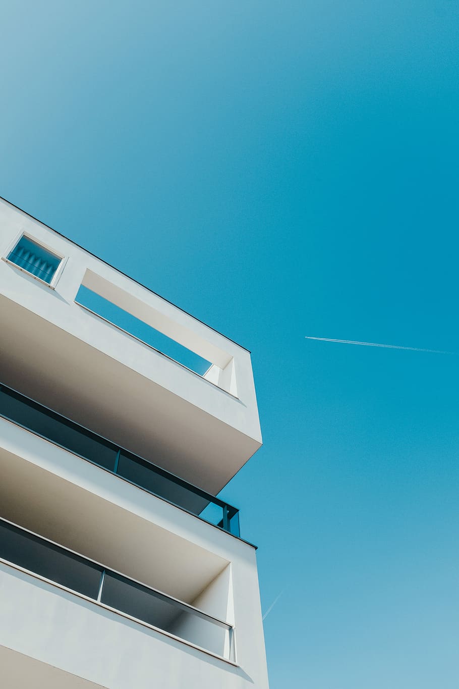 low-angle photography of white building, white building in worms view photography HD wallpaper