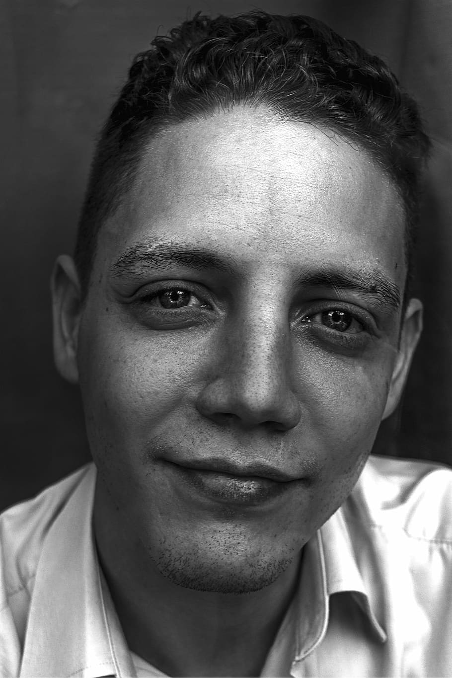 grayscale photography of man's face, grayscale photo of man wearing collared top HD wallpaper