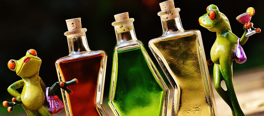 frogs, beverages, bottles, alcohol, figures, drink, benefit from HD wallpaper
