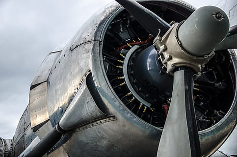 close-up photo of gray plane, engine, aircraft, dc-3, airplane HD wallpaper