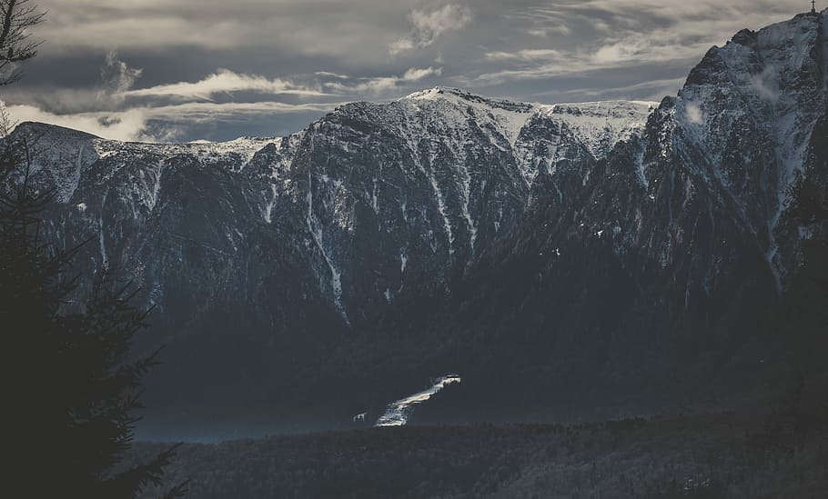 river beside mountains, landscape photo of mountains covered by snow HD wallpaper
