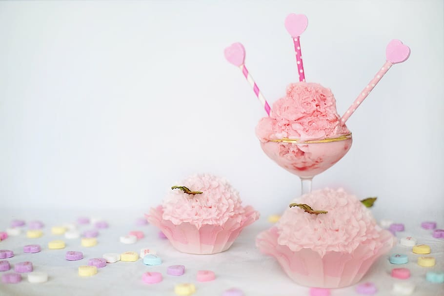 pink cupcakes and sweets, valentine's day, pink ice cream, hearts