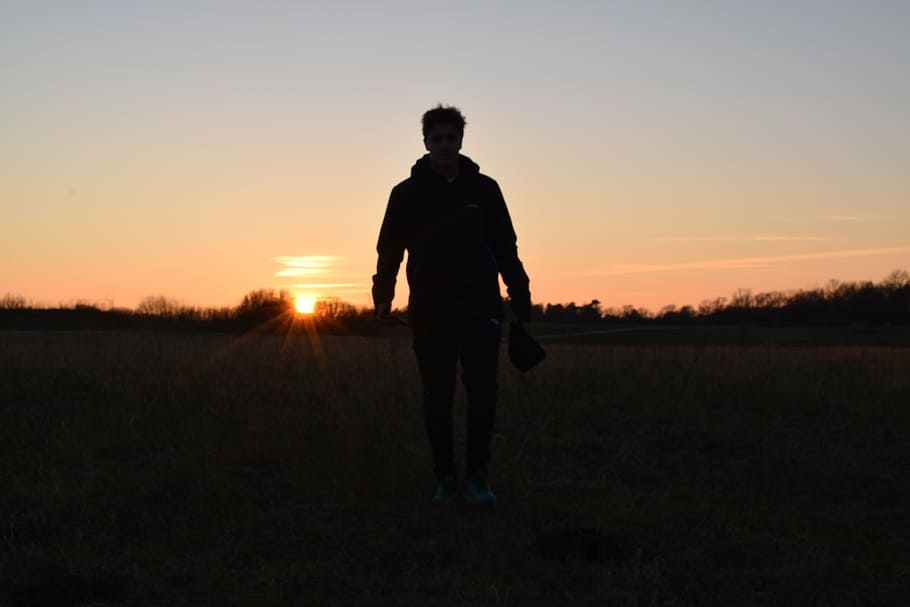 sun, silhouette, sunset, sky, people, people silhouettes, man HD wallpaper