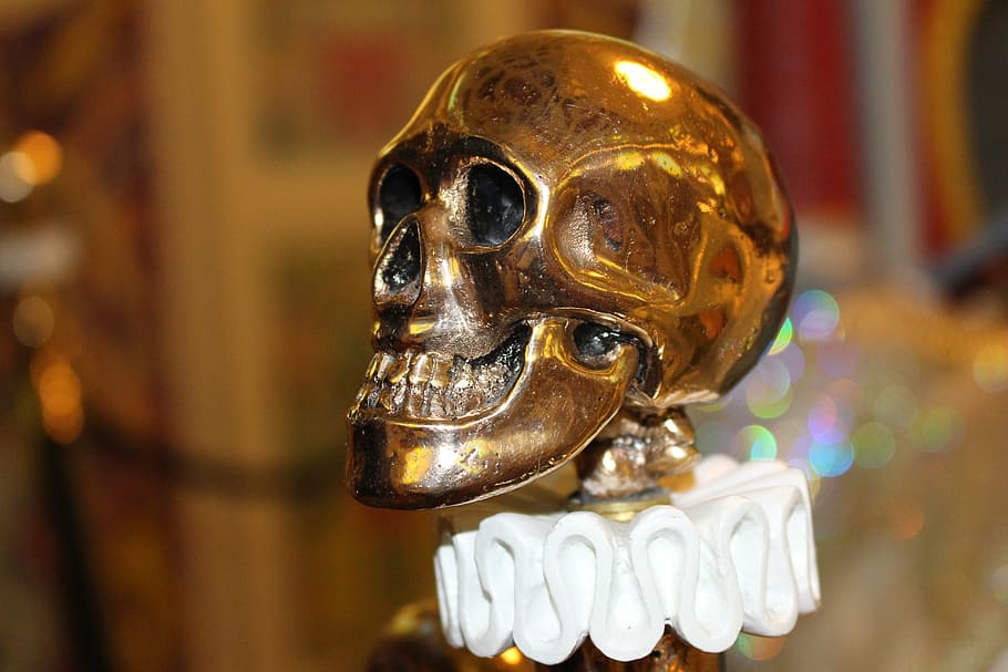 skull and crossbones, gold, object, close-up, no people, representation HD wallpaper