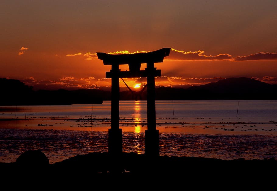 silhouette scenery of Japanese structure during sunset, shrine HD wallpaper