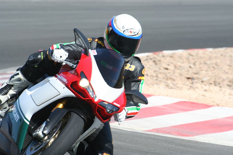 hurry, fast, motorcycle, engine, sport, helmet, sports helmet HD wallpaper