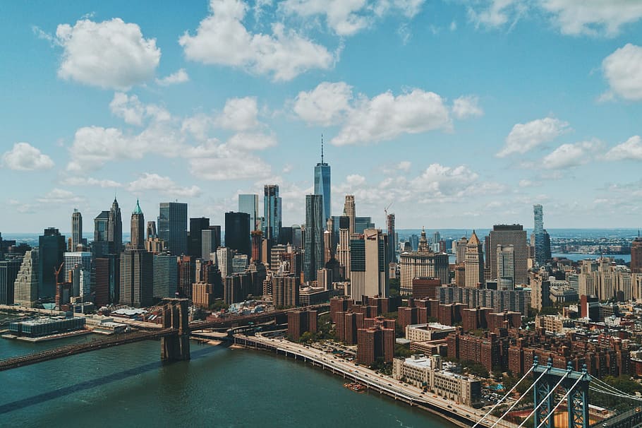 wide angle photo of Brooklyn Bridge under cloudy sky, photography of city building during daylight HD wallpaper
