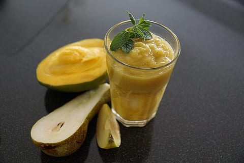 pear fruit shake with pear fruit, apple, avocado, mango, black HD wallpaper