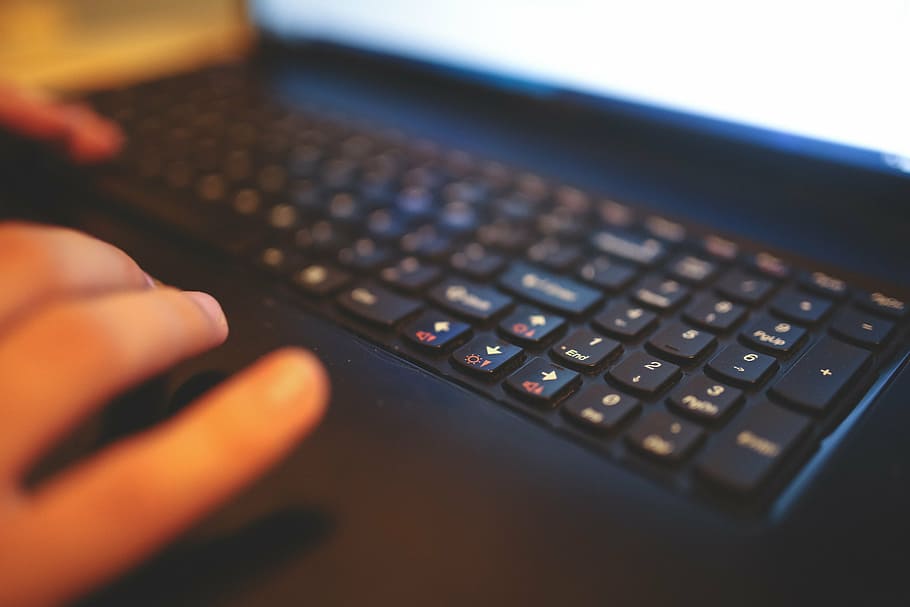 person using black laptop, technology, keyboard, close up, hand HD wallpaper