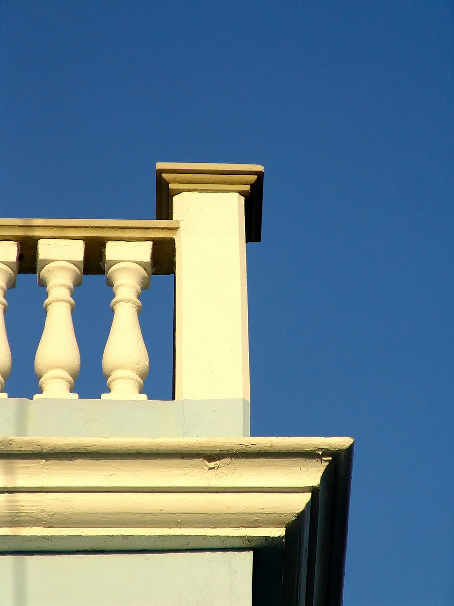 balustrade, balcony, wall, sky, blue, clear sky, low angle view HD wallpaper