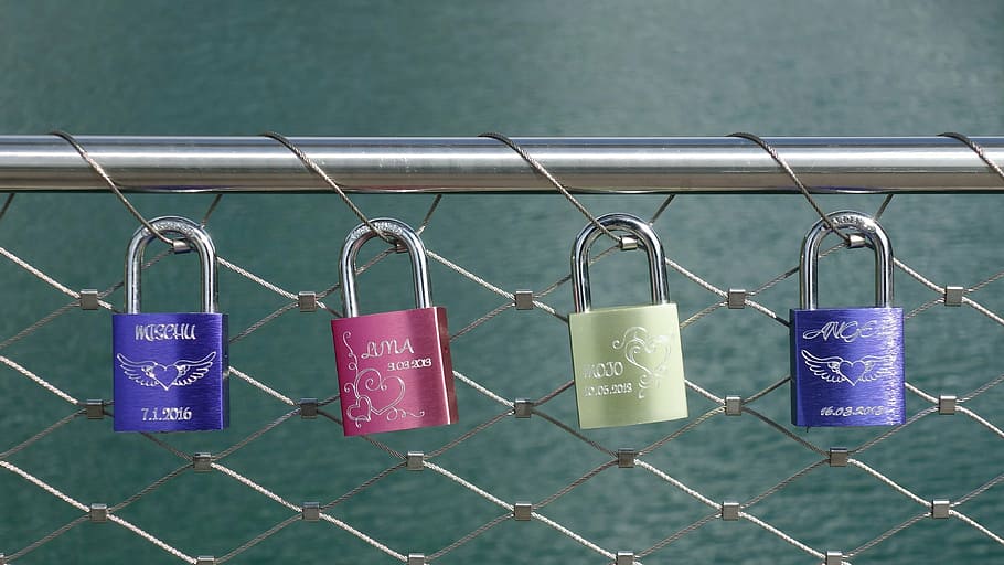 padlocks, castles, colorful, wire, tube, railing, bridge railing HD wallpaper