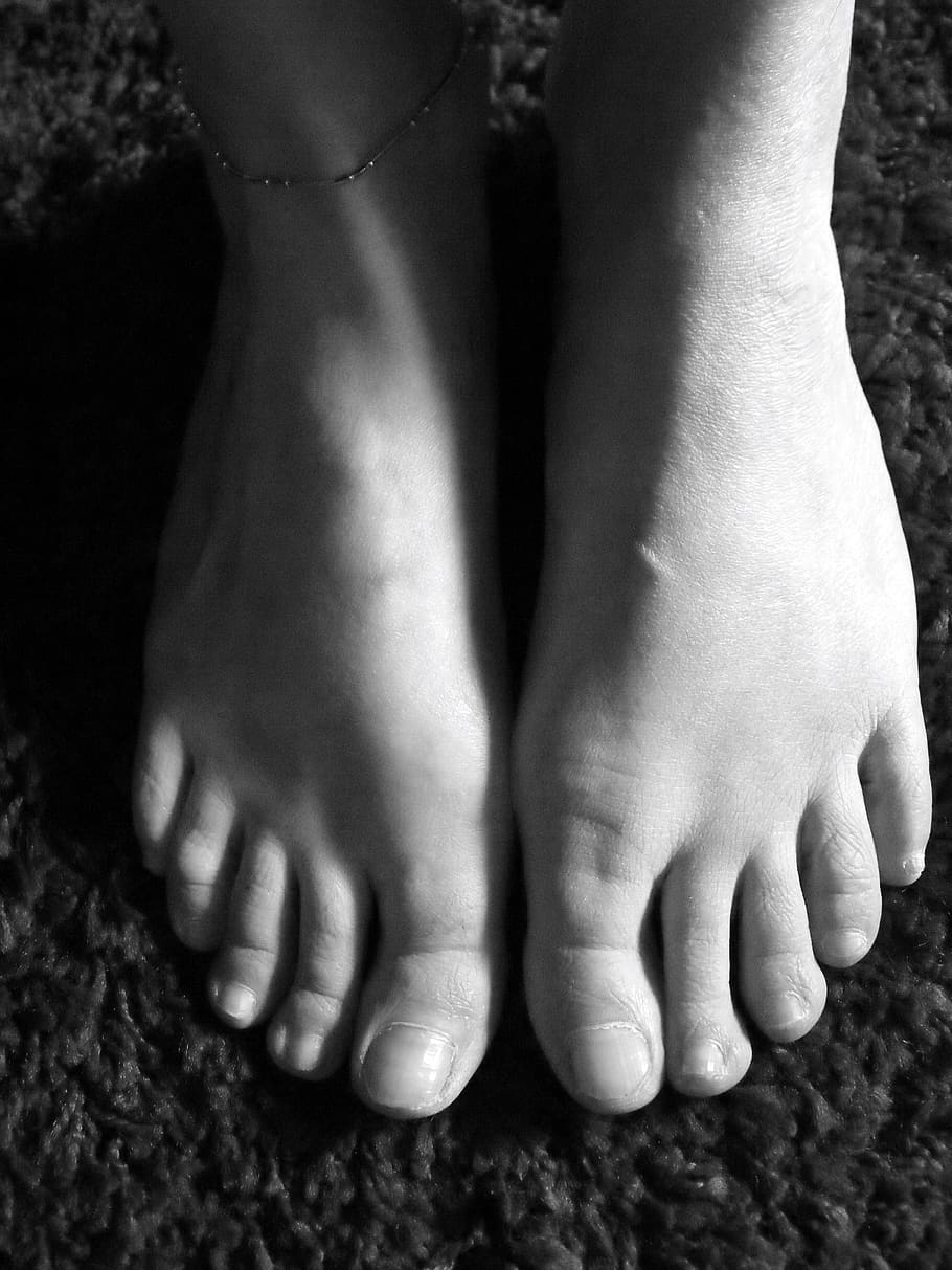 feet, stable, barefoot, run, human body part, human leg, low section HD wallpaper