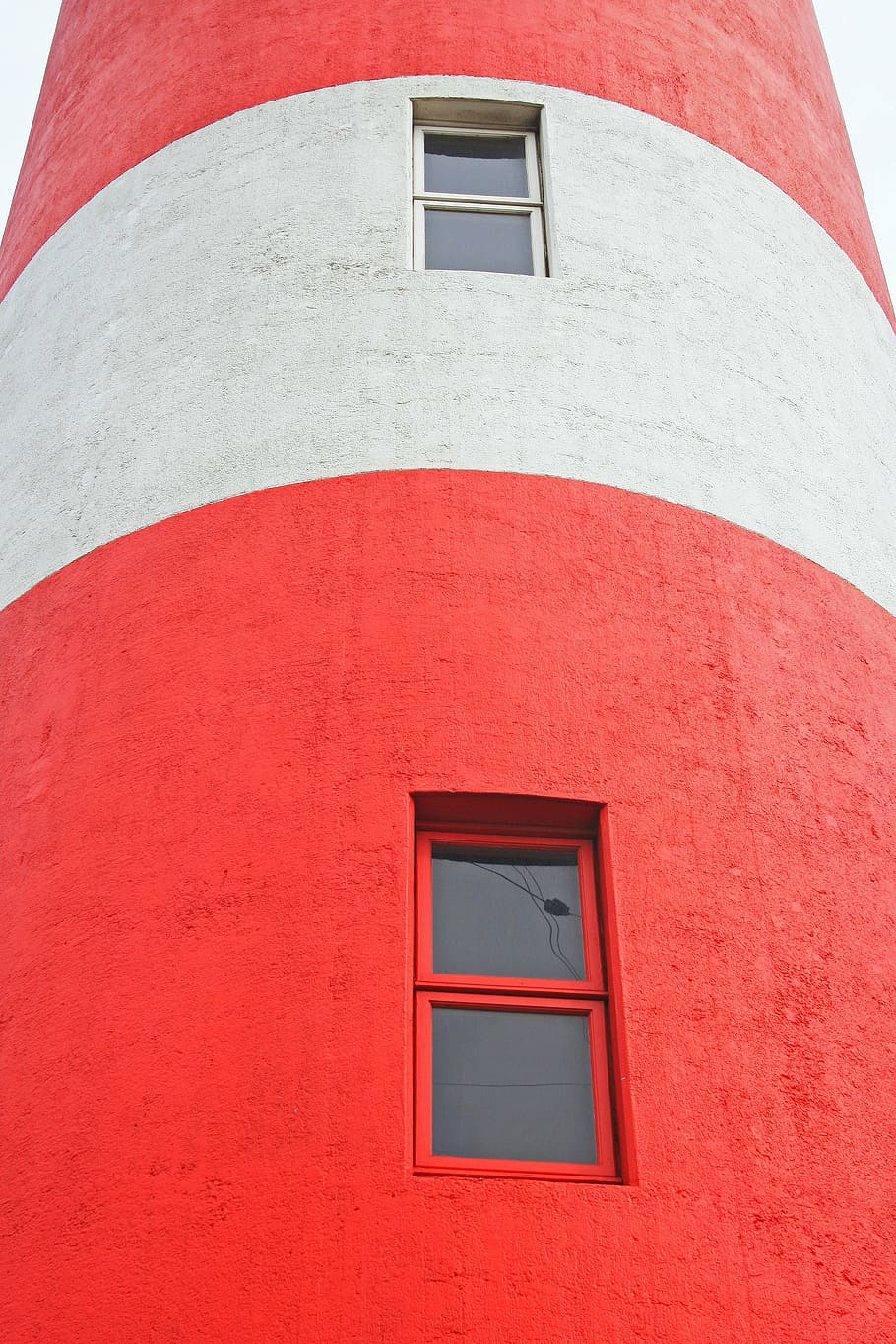 lighthouse, beacon, tall, tower, red, white, banded, windows HD wallpaper