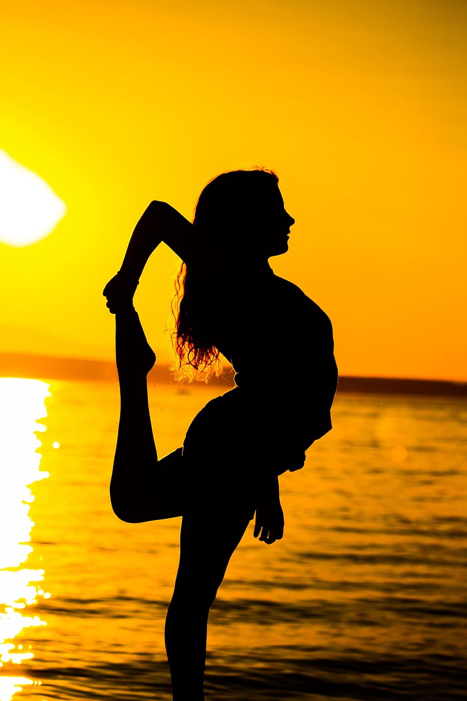 photo of woman during golden hour, sunset, beach, summer, nature HD wallpaper