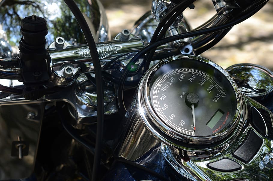 black and silver motorcycle outdoor, black motorcycle cluster panel, HD wallpaper