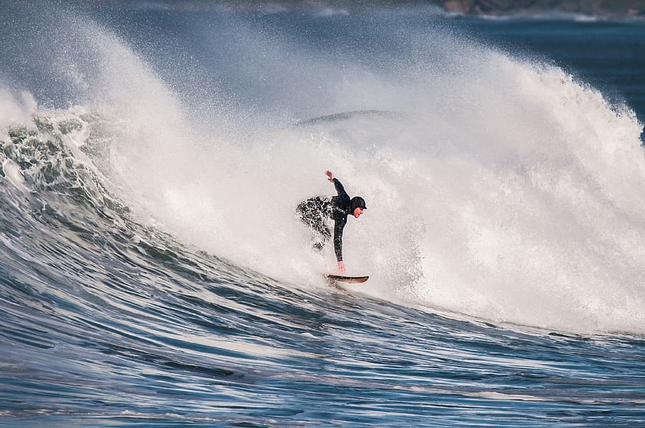 man surfing during daytime, person surfing on waving sea, surfer HD wallpaper