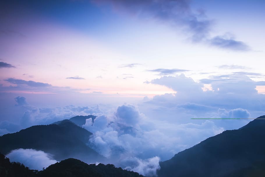 photo of a cloudy mountain, cloud covered mountain photo, sunset HD wallpaper