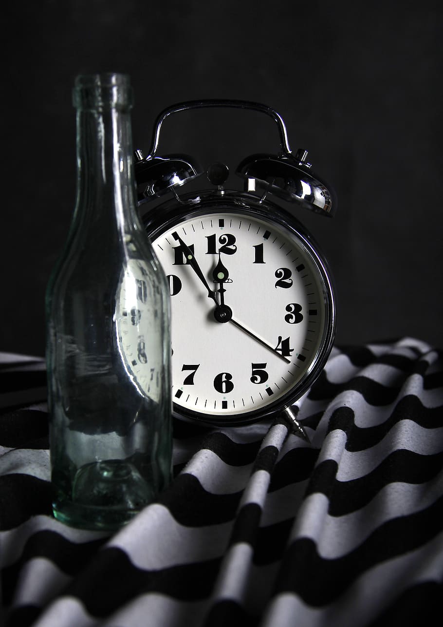 clock, shirts, composition, time, white, black, a bottle of, HD wallpaper