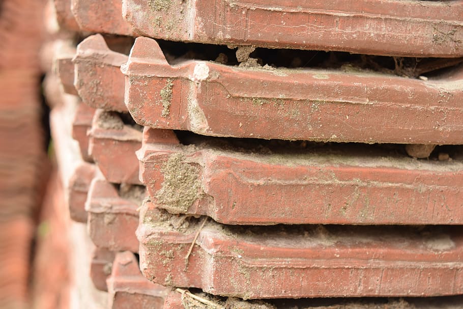 tile, roofing, red, sound, burned, weathered, stack, corner HD wallpaper