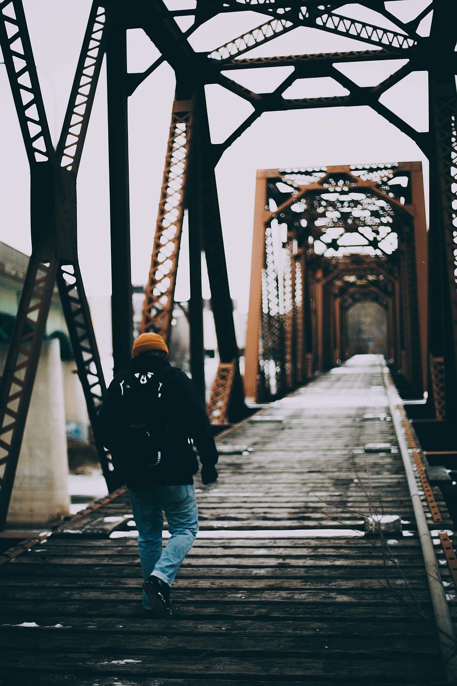 person waling on bridge, person walking on bridge, structure HD wallpaper