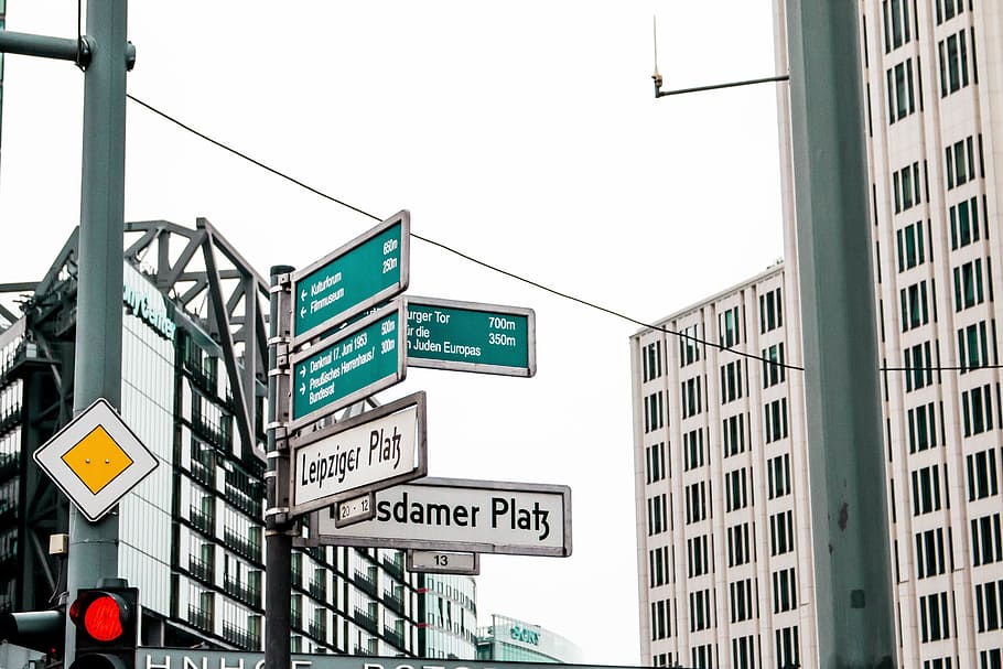 architecture, building, infrastructure, city, traffic, light HD wallpaper