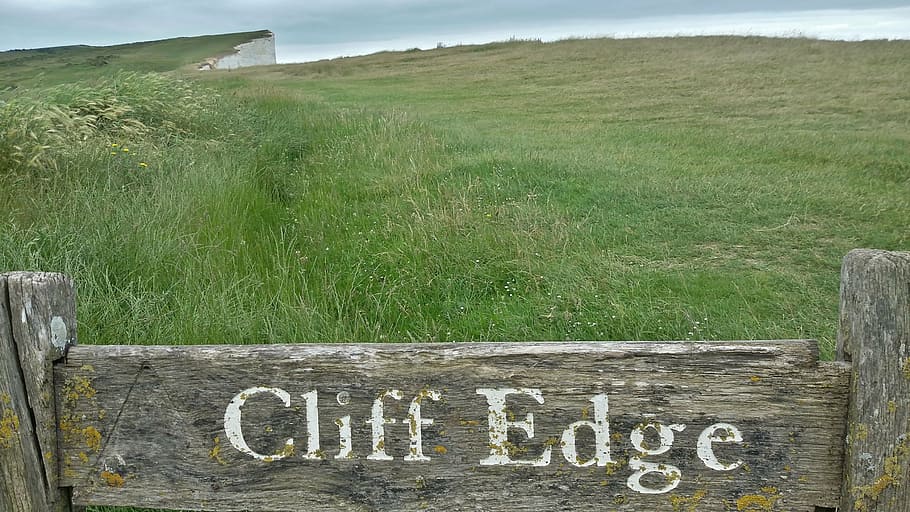 cliffs, demolition edge, risk, warning, crash, attention, caution HD wallpaper